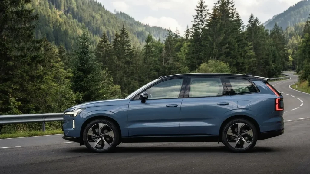 Volvo EX90 Revealed: Flagship Electric SUV Debuts in Indonesia